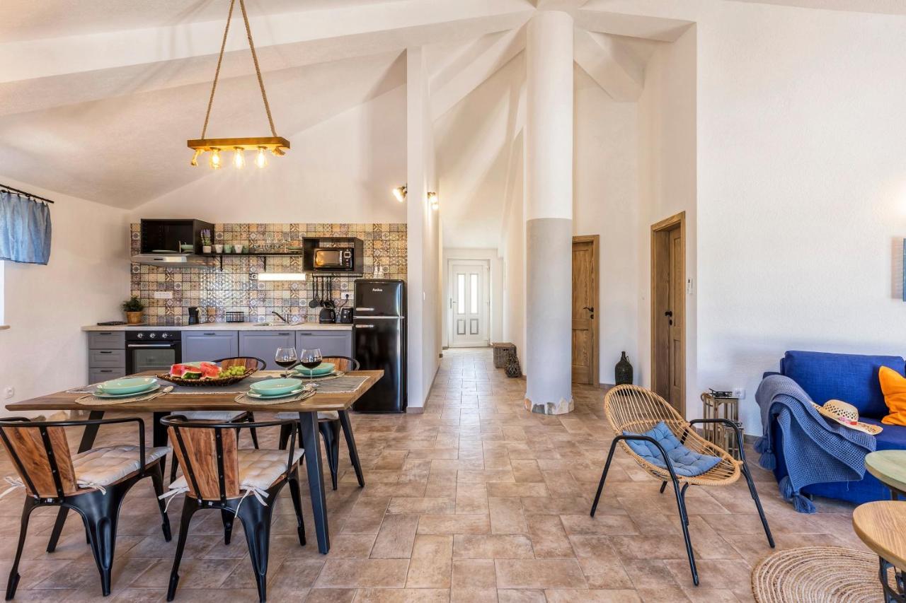 Island Getaway - Heritage House Mirce 外观 照片