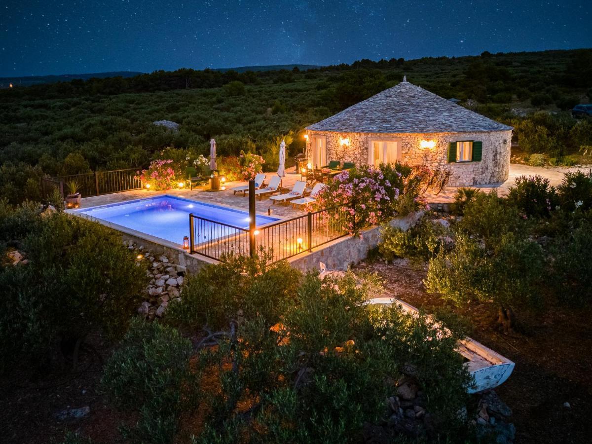 Island Getaway - Heritage House Mirce 外观 照片